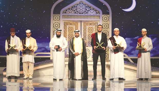Dr Khalid bin Ibrahim al-Sulaiti with the winners.