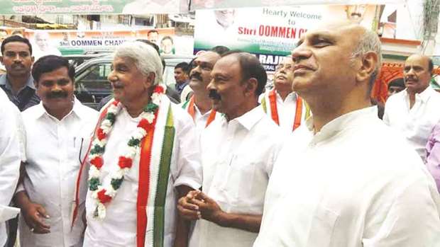 Andhra Pradesh Congress leaders welcome former Kerala chief minister Oommen Chandy in Vijayawada yesterday. Chandy is visiting Andhra Pradesh after he was appointed general secretary in charge of the state.