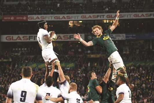 Englandu2019s Maro Itoje wins the lineout against South Africau2019s Pieter-Steph du Toit during their first Test at Ellis Park Stadium in Johannesburg on June 9. (Reuters)