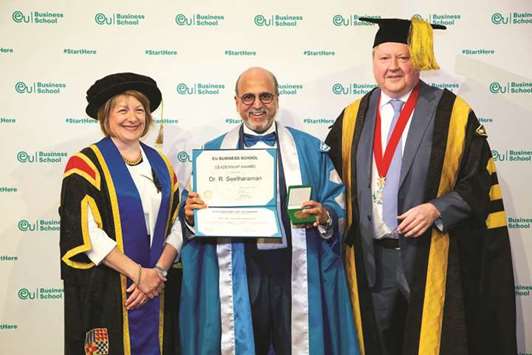 Seetharaman receiving the award during the EU Munich Commencement Ceremony.