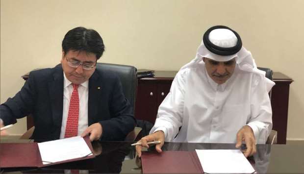 The agreement was signed by QEWC General Manager and Managing Director Fahad Hamad al-Mohannadi and Yoshiaki Yokota of Marubeni Company, at Qatar Electricity & Water Company headquarters.
