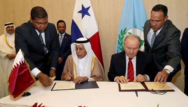 HE the Speaker of the Advisory Council, Ahmed bin Abdullah bin Zaid al-Mahmoud, and the Latin American and Caribbean Parliament's President Elias Castillo sign the MoU