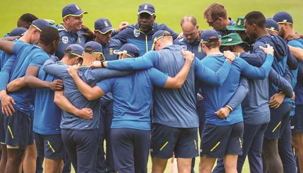 South Africa coach Ottis Gibson (centre) speaks to his players during a training session at Edgbaston in Birmingham, United Kingdom, yesterday. (AFP)