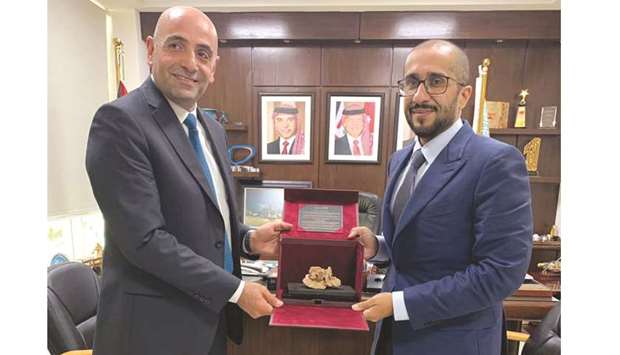 Dr Abdelrazzaq Arabiyat with Hassan al-Ibrahim.