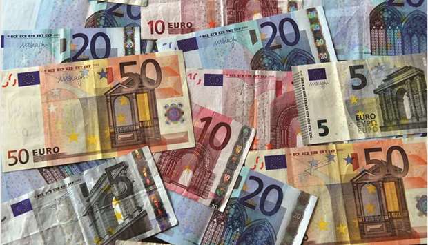 A bearish view on the euro following the European Central Banku2019s latest easing signal may be better expressed through haven currencies than the dollar, even as the yen and the Swiss franc trade near cycle highs