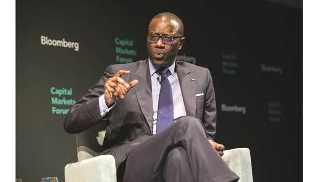 u201cNegative interest rates make for a very difficult environment, in which many banks come under intense pressure in the long term,u201d Credit Suisse CEO Tidjane Thiam was quoted as saying by Swiss newspaper Sonntagsblick. u201cA merger wouldnu2019t do any good,u201d he said.