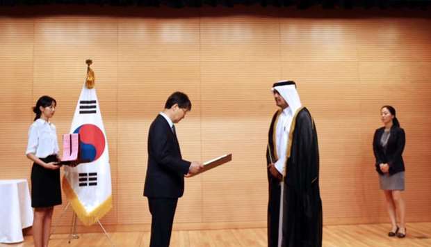 The medal was awarded to ambassador al-Dehaimi by the ambassador of the Republic of Korea to China, Jang Ha-sung, on behalf of the South Korean president, at a ceremony held at the premises of the Korean embassy in Beijing, as ambassador al-Dehaimi was unable to travel to Seoul due to the Covid-19 pandemic