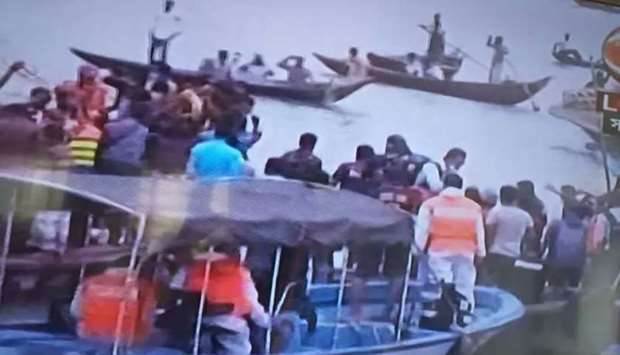 23 die in Bangladesh ferry accident