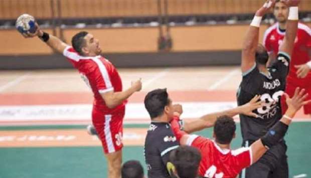 Al Arabi won 30-25 for their fourth straight victory and entered the semi-finals of the championship.