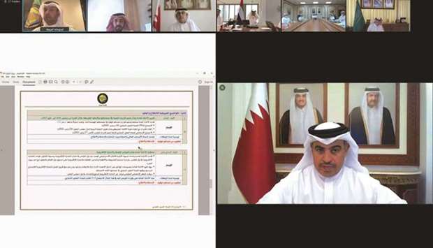 Discussions focused on several topics and issues of common interest and addressed the recommendations and matters raised by the preparatory meetings of the undersecretaries of the ministries of commerce in the GCC states.