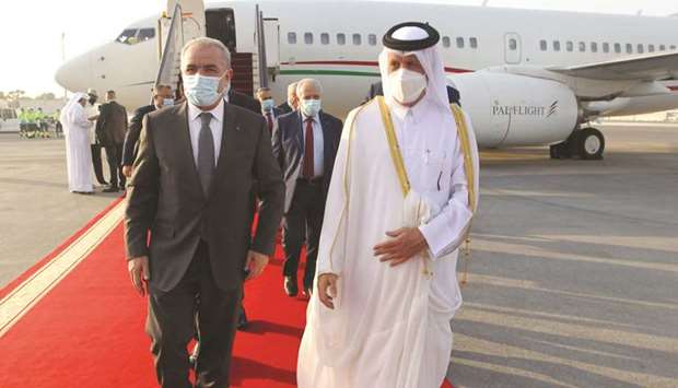 He and the accompanying delegation were welcomed upon arrival at the Doha International Airport by HE the Minister of State for Foreign Affairs Sultan bin Saad al-Muraikhi and Palestinian ambassador to Qatar Munir Abdullah Ghannam.