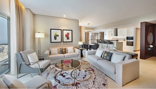 Escape to the dynamic localities of the island as you experience the ultimate spot for well-being and comfort by checking in at Hilton the Pearl.