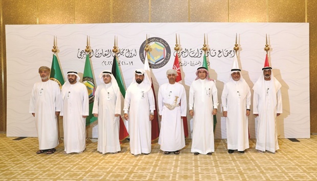 The meeting dealt with developing and raising the efficiency of the GCC naval forces' joint military system.
