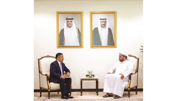 During the meeting, they reviewed bilateral co-operation relations between the two countries and the latest developments in regional issues of common interest.