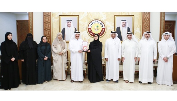 HE the Deputy Speaker of Shura Council Dr. Hamda bint Hassan Al Sulaiti receives the Medal of the Arab woman for social responsibility for the year 2022.