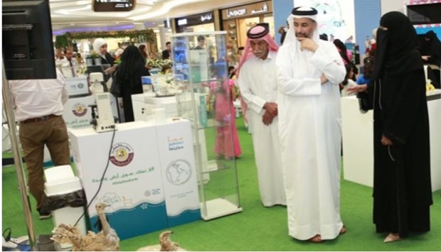HE Sheikh Dr Faleh bin Nasser bin Ahmed al-Thani, Minister of Environment and Climate Change, paid an inspection visit to the ministryu2019s activities organised on the occasion of World Environment Day at Tawar Mall.