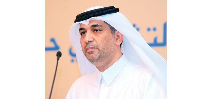  Dr Yusuf al-Mulla addressing the meeting