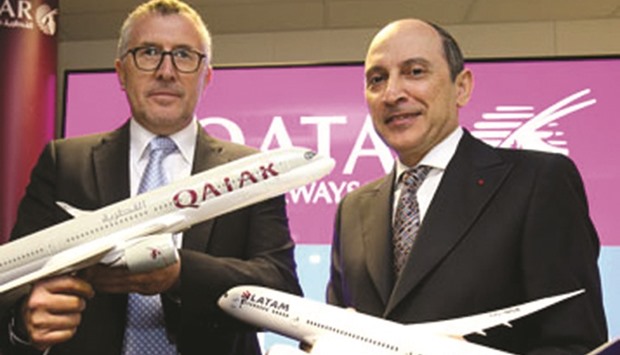 Cueto (left) with al-Baker following the announcement in Farnborough that Qatar Airways will acquire up to 10% of LATAMu2019s total shares before the year-end.