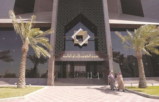 Two men leave the Kuwait Stock Exchange. Kuwait price and weighted index ended the month in red, with the former losing 0.7%, and the latter declining 1.7%, and Kuwait stock marketu2019s weak performance continued in the second quarter of 2016, as the countryu2019s trade surplus continued to be squeezed by low oil price.