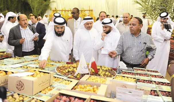The Local Dates Festival was opened at Souq Waqif yesterday in the presence of a number of senior officials of the Ministry of Municipality and Environment.