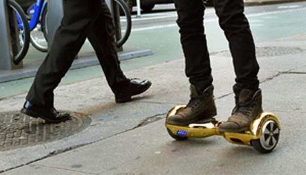 The US Consumer Products Safety Commission said the lithium-ion battery packs in hoverboards can overheat.