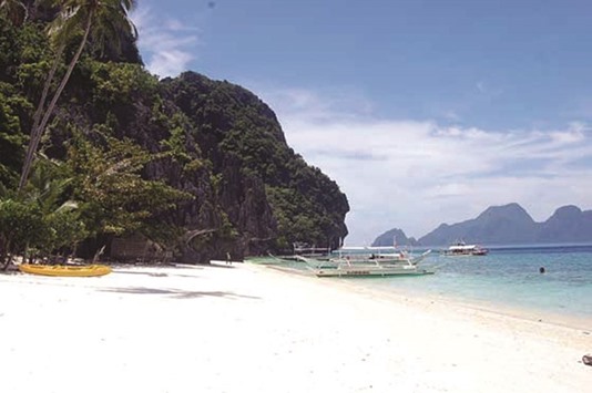With its impossibly blue waters, excellent diving and snorkelling spots and mountains that hide caves, Palawan has become every travelleru2019s must-go place.