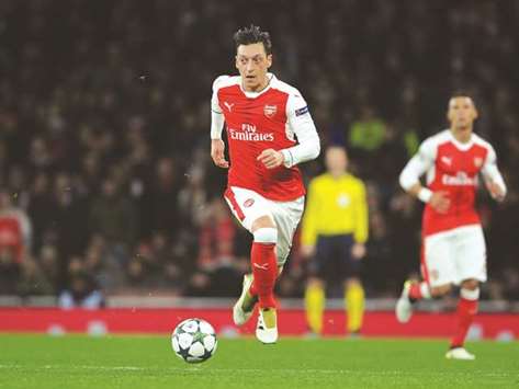 Mesut Ozilu2019s Arsenal contract has a year left to run, and the German is asking for a massive pay rise before he will sign a new one.