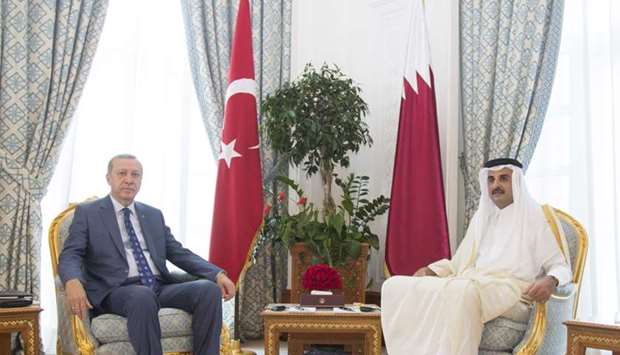 His Highness the Emir Sheikh Tamim bin Hamad al-Thani meeting with Turkish President Recep Tayyip Erdogan. The two leaders discussed the regional and international developments, especially the Gulf crisis and efforts exerted to resolve it through dialogue and diplomatic means. They praised Kuwait's mediation efforts to resolve the crisis.