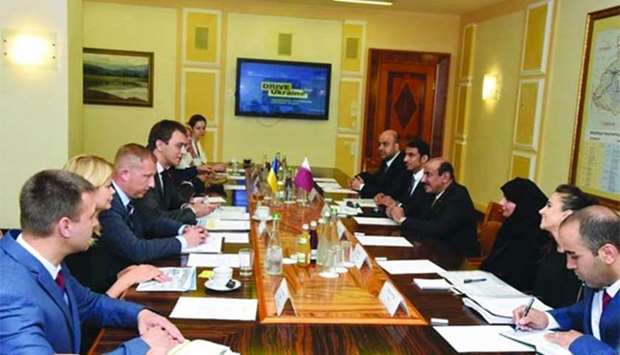 HE the Minister of Transport and Communications Jassim Seif Ahmed al-Sulaiti holding talks with Ukrainian Minister of Infrastructure Volodymyr Omelyan.