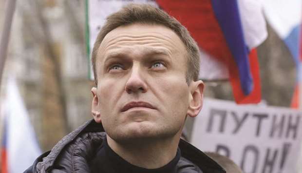 Navalny: suffering u2018severe swelling of the face and skin rednessu2019.