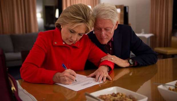 ILLUSTRIOUS COUPLE: Hillary Clinton with husband and former US president Bill Clinton.