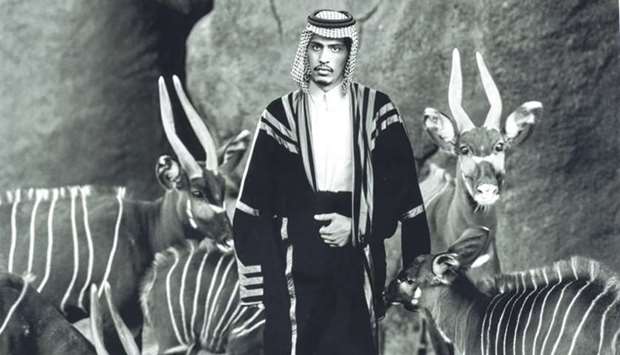 Sheikh Saoud with the beira antelope by Richard Avedon.