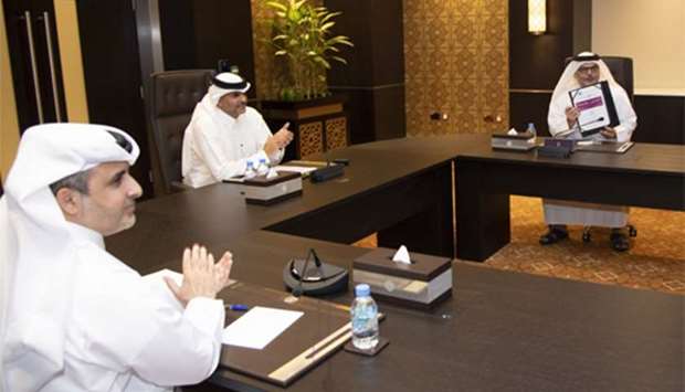 Prime Minister witnesses signing of 9 construction contracts for roads and infrastructure