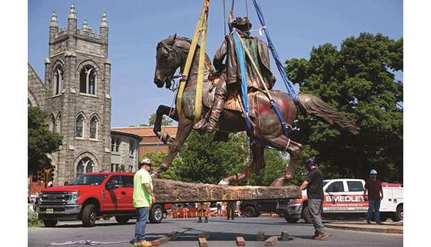 The statue of Confederate General J E B Stuart is removed from Monument Avenue in Richmond, Virginia. Richmond Mayor Levar Stoney had ordered the u201cimmediate removalu201d of Confederate statues on Monument Avenue in order to u201cexpedite the healing process for the city.u201d The mayor said that as the Southern capital during the 1861-65 Civil War, Richmond has been u201cburdened with that legacyu201d.