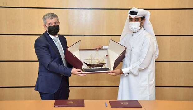 The MoU was signed by the General-Manager of RACA Ibrahim Abdulla al-Dehaimi and President of HBKU Dr Ahmad Hasnah.