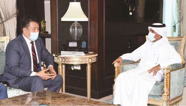 During the meeting, they reviewed co-operation relations between Qatar and the IOFS.