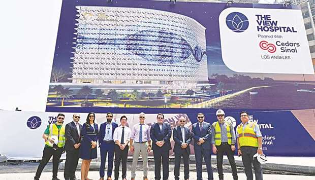 Senior business leaders made an official visit on Tuesday to the project site of The View Hospital, which is on track to open in August next year.