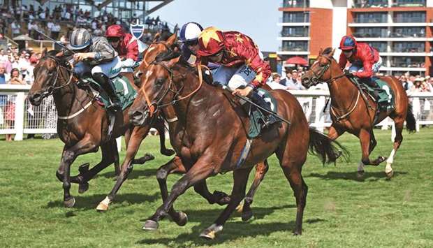 Gubbass sprints to victory in the Weatherbys Super Sprint Stakes at Newbury Racecourse. (Francesca Altoft)