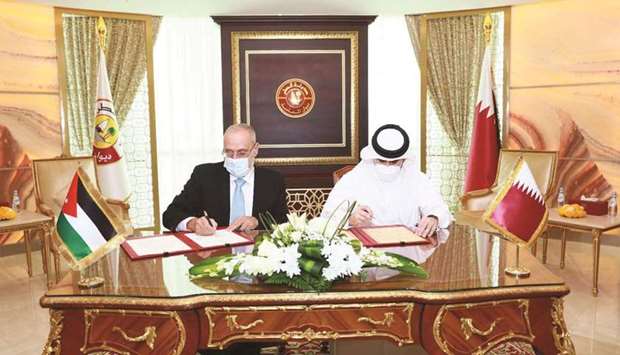 During the meeting, the two sides discussed bilateral relations and ways to enhance co-operation in various areas of supervisory work.