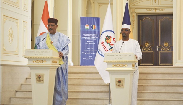 Chadian interim President Mahamat Idriss Deby Itno (right) and Nigerien President Mohamed Bazoum speak during a joint press conference at the presidential palace in Nu2019Djamena, yesterday.