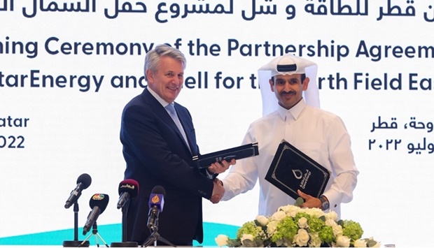 The partnership agreement was signed at the QatarEnergyu2019s headquarters in Doha by HE the Minister of State for Energy Affairs Saad Sherida al-Kaabi, also the President and CEO of QatarEnergy, and Shell CEO Ben van Beurden