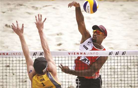 The Qatar duo of Jefferson Pereira and Cherif Younousse topped Pool B in the Beach Volleyball World Championships after a convincing 2-0 (21-17, 21-19) win over second-seeded Latvians Aleksandrs Samoilovs and Janis Smedins in Vienna.