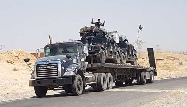 Iraqi armoured units headed for the town of Tal Afar, the main remaining Islamic State (IS) group stronghold in the northern part of the country