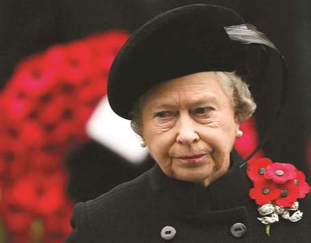 Queen Elizabeth: was u2018torn between being the grandmother to William and Harry, and her Queen roleu2019.