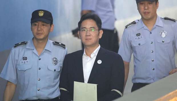 Samsung Group heir Lee Jae-yong arrives at Seoul Central District Court in Seoul.