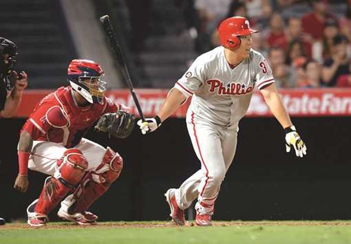 Philadelphia Philliesu2019 Hyun Soo Kim (right) in action during the game against the LA Angels at Angel Stadium of Anaheim on Wednesday. (USA TODAY Sports)