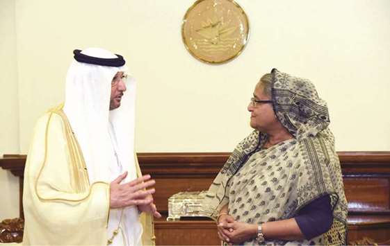 Prime Minister Sheikh Hasina welcomes Organisation of Islamic Co-operation Secretary General Dr Yousef bin Ahmad al-Othaimeen at her office in Dhaka yesterday.