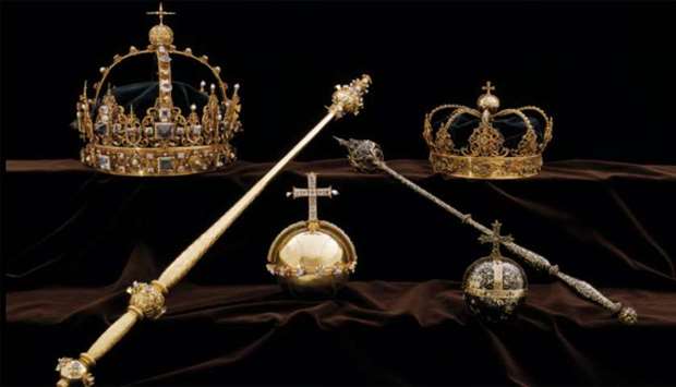 Swedish crown jewels stolen by thieves