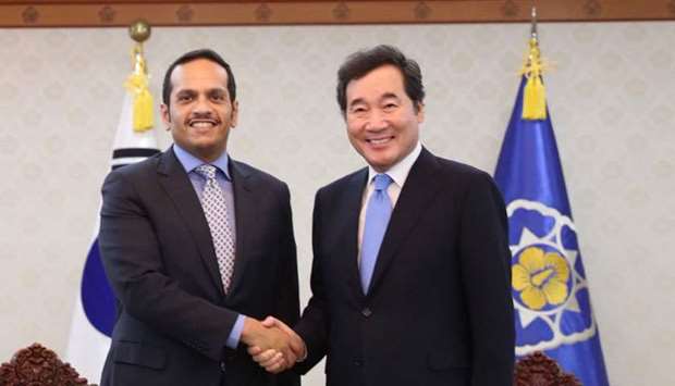 HE the Deputy Prime Minister and Minister of Foreign Affairs Sheikh Mohamed bin Abdulrahman al-Thani with South Korean Prime Minister Lee Nak-yeon