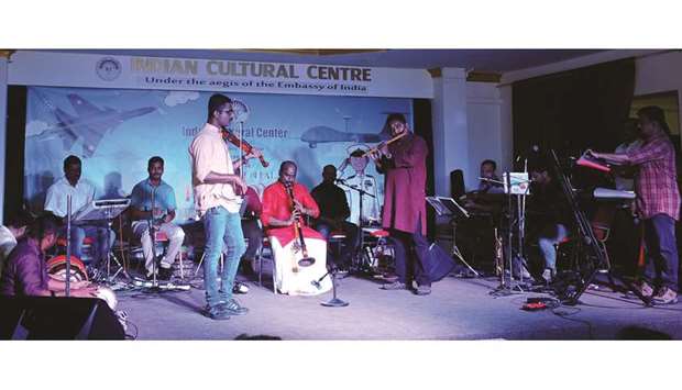FUSION: As many as 13 musicians displayed great talent during the grand fiesta of instrumental fusion at Ashoka Hall at  ICC.                     Photos by Shemeer Rasheed